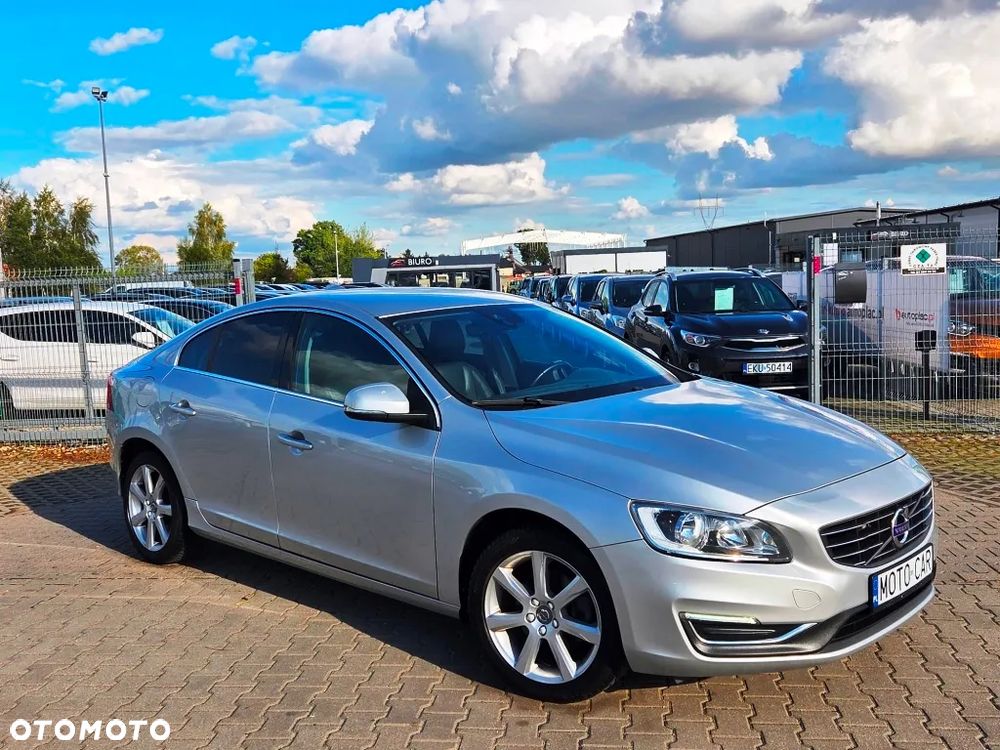 Volvo S60 D2 Drive-E Momentum - 4
