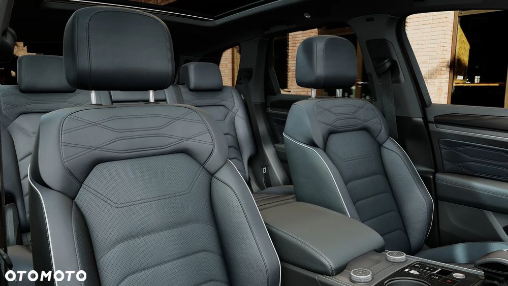 Volkswagen Touareg 3.0 V6 TDI 4Motion R-Line Final Edition - 14