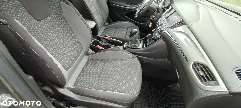 Opel Astra - 12