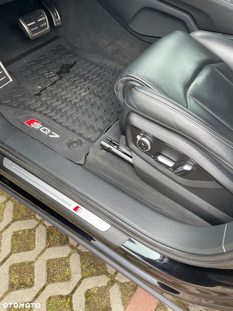 Audi SQ7 - 23