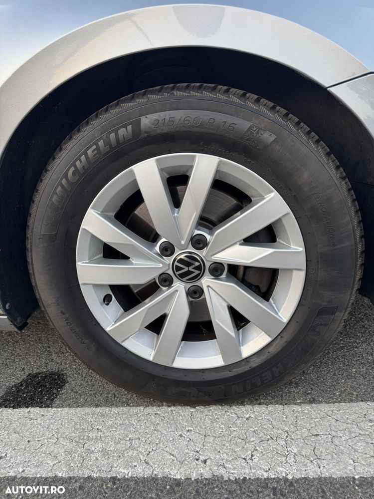 Volkswagen Passat 2.0 TDI SCR DSG Business - 18