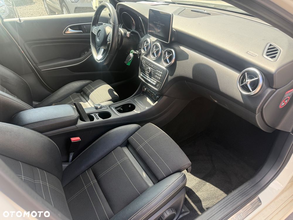 Mercedes-Benz Klasa A 200 (BlueEFFICIENCY) 7G-DCT Urban - 9