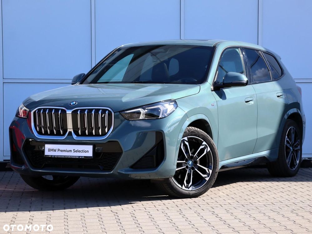 BMW iX1 xDrive30 66.5kWh M Sport - 1