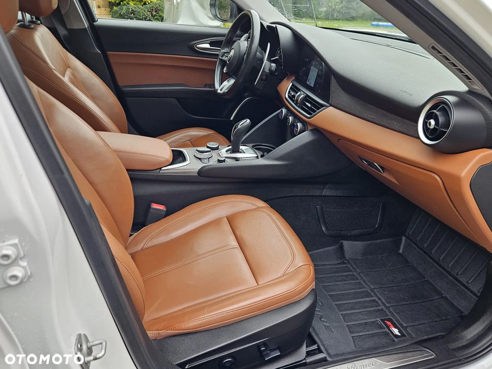 Alfa Romeo Giulia 2.0 Turbo Veloce TI Q4 - 20