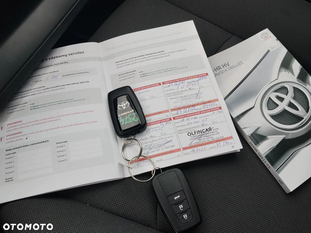 Toyota Corolla 1.8 Hybrid Comfort - 12