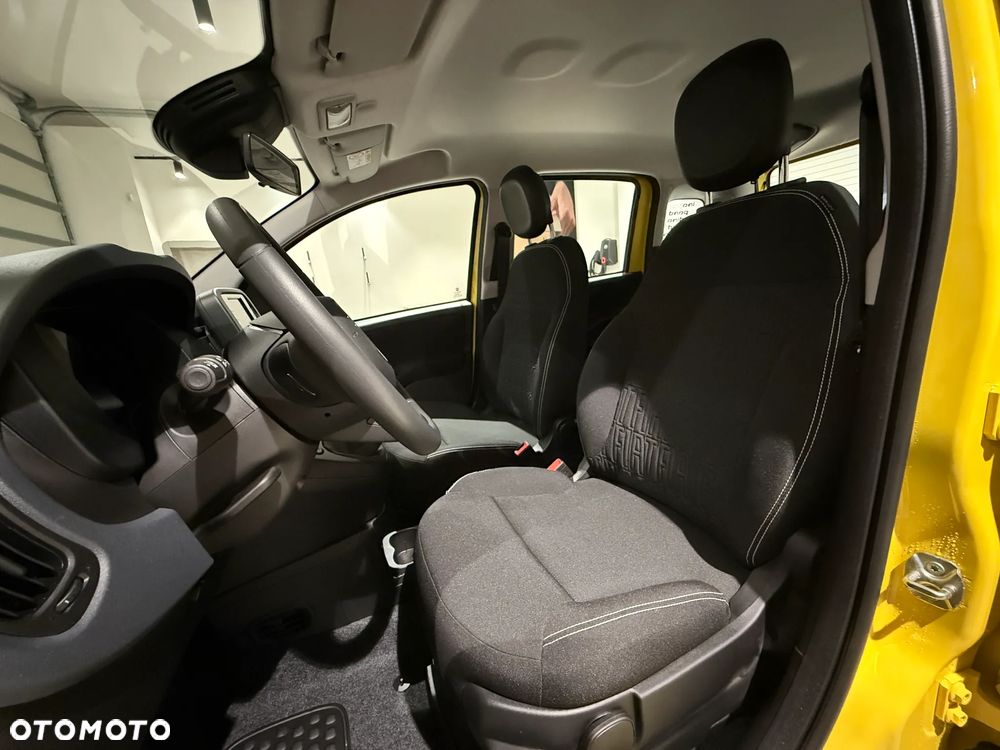 Fiat Panda 1.0 Hybrid Cross - 10