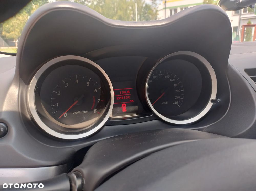 Mitsubishi Lancer 1.6 Inform - 15