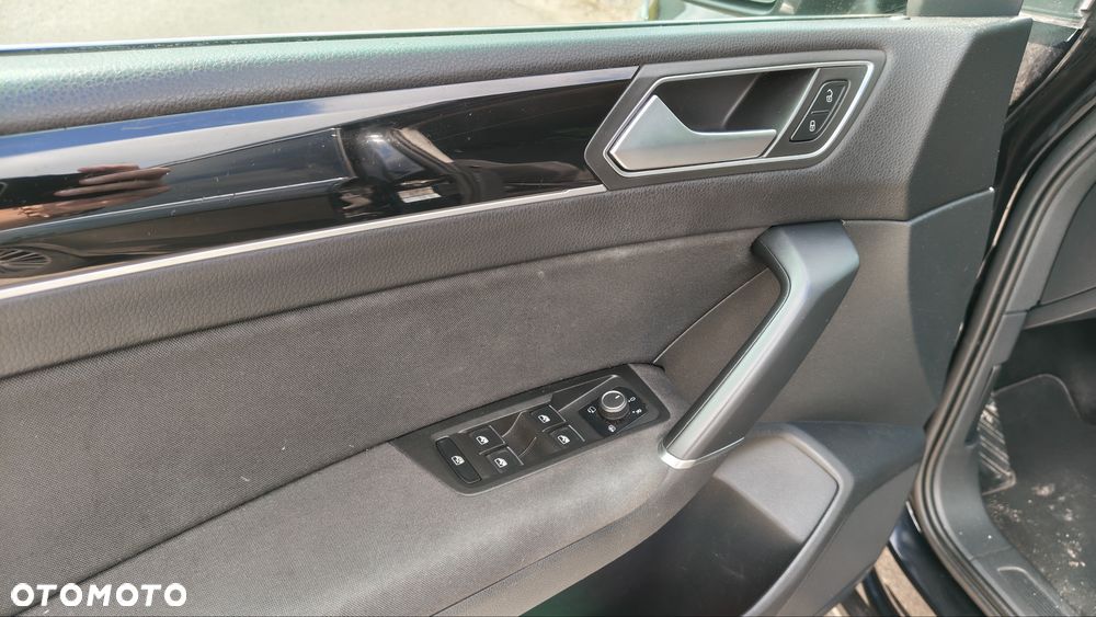 Volkswagen Touran - 6