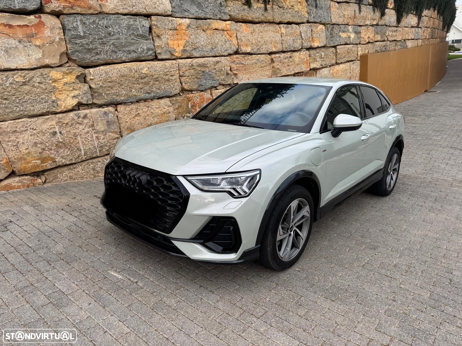 Audi Q3 Sportback 45 TFSIe S line S tronic - 4