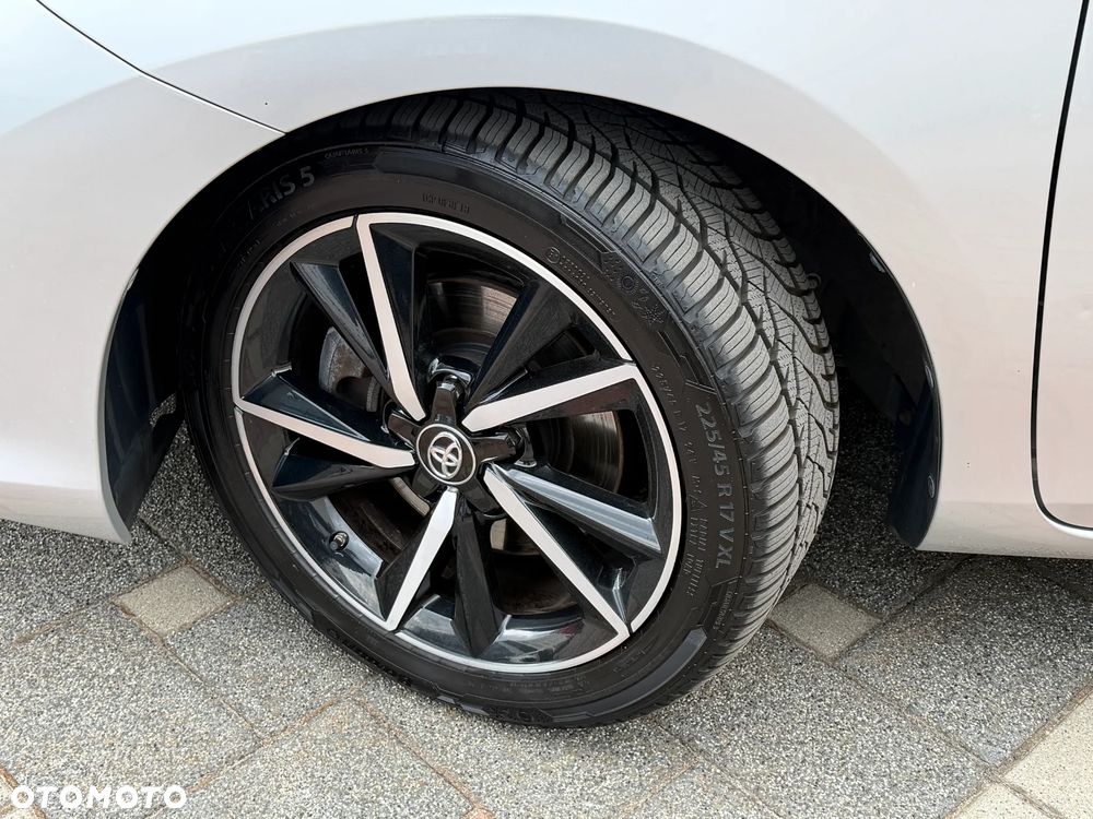Toyota Auris Hybrid 135 Premium - 25