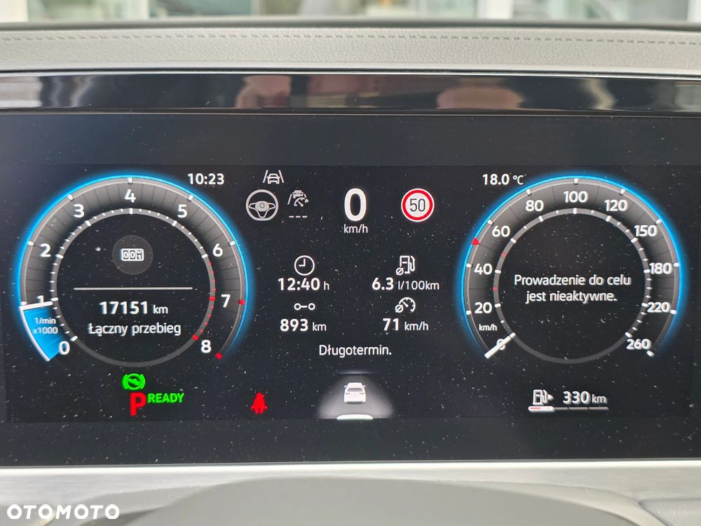 Volkswagen Passat - 32