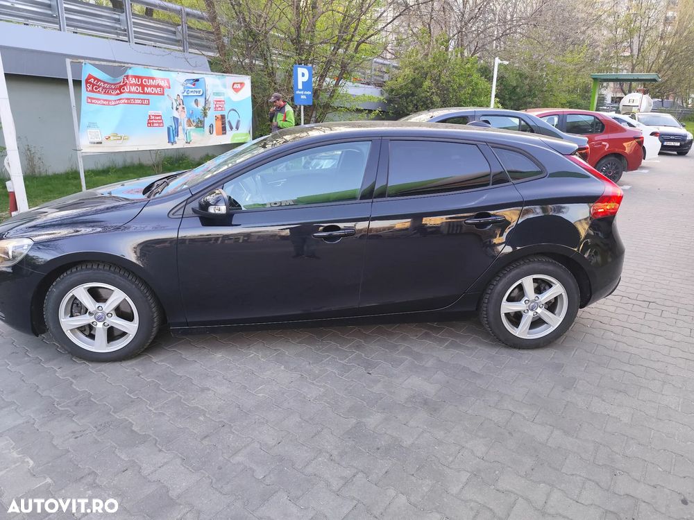 Volvo V40 D4 VEA R-Design - 3