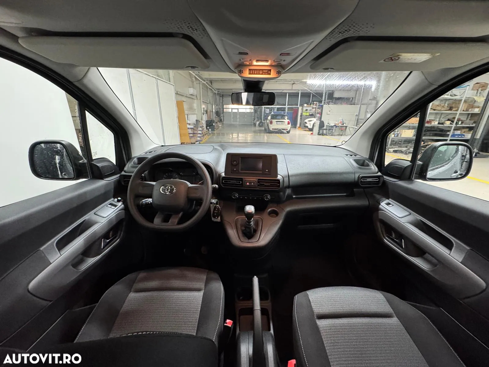 Toyota Proace City Verso 1.5 D-4D 100CP 6MT 4+1 L2H1 Family - 8