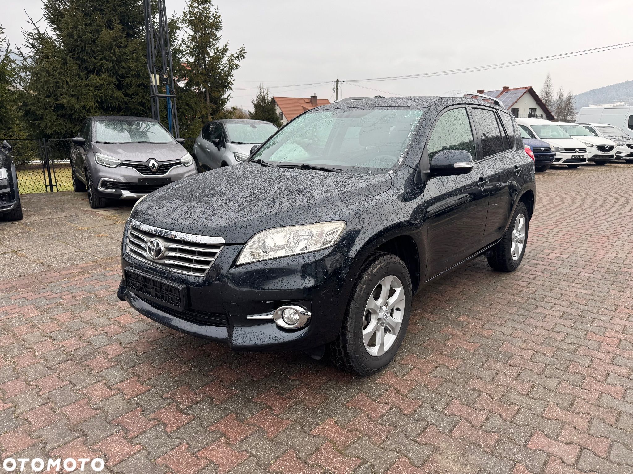 Toyota RAV4 - 1