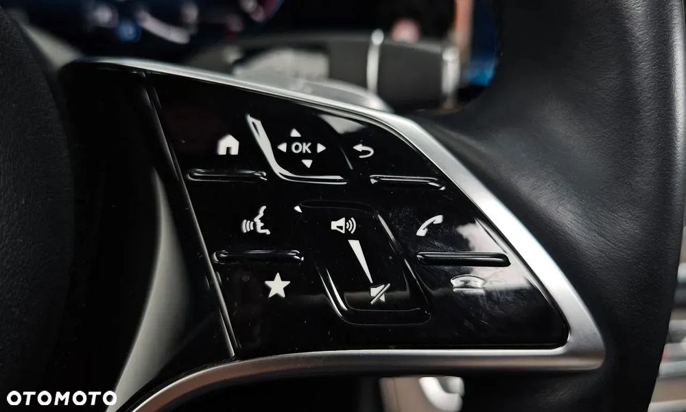 Mercedes-Benz Klasa E 220 d 4Matic 9G-TRONIC Exclusive - 29