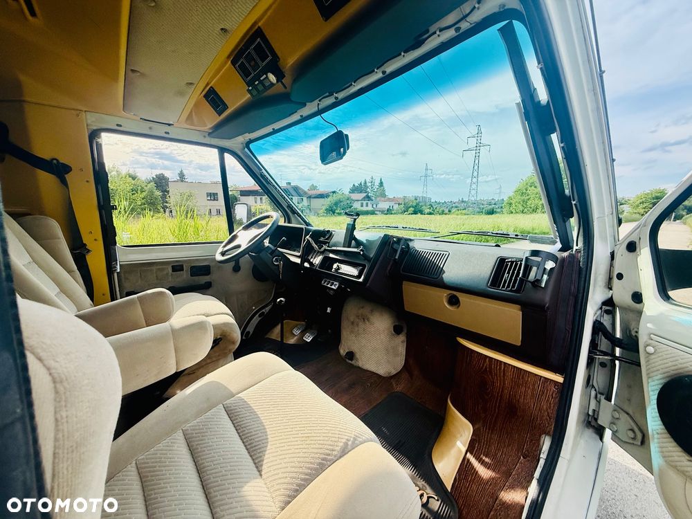 Renault Winnebago - 25