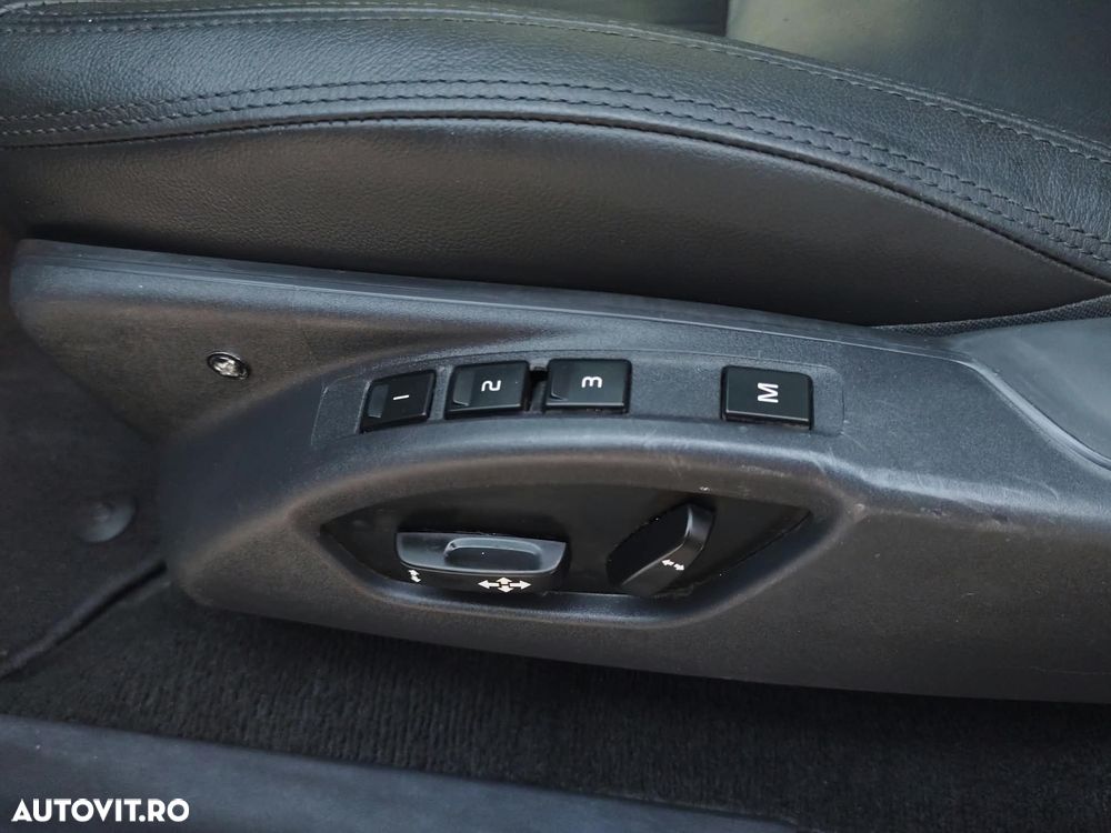Volvo XC 60 - 11