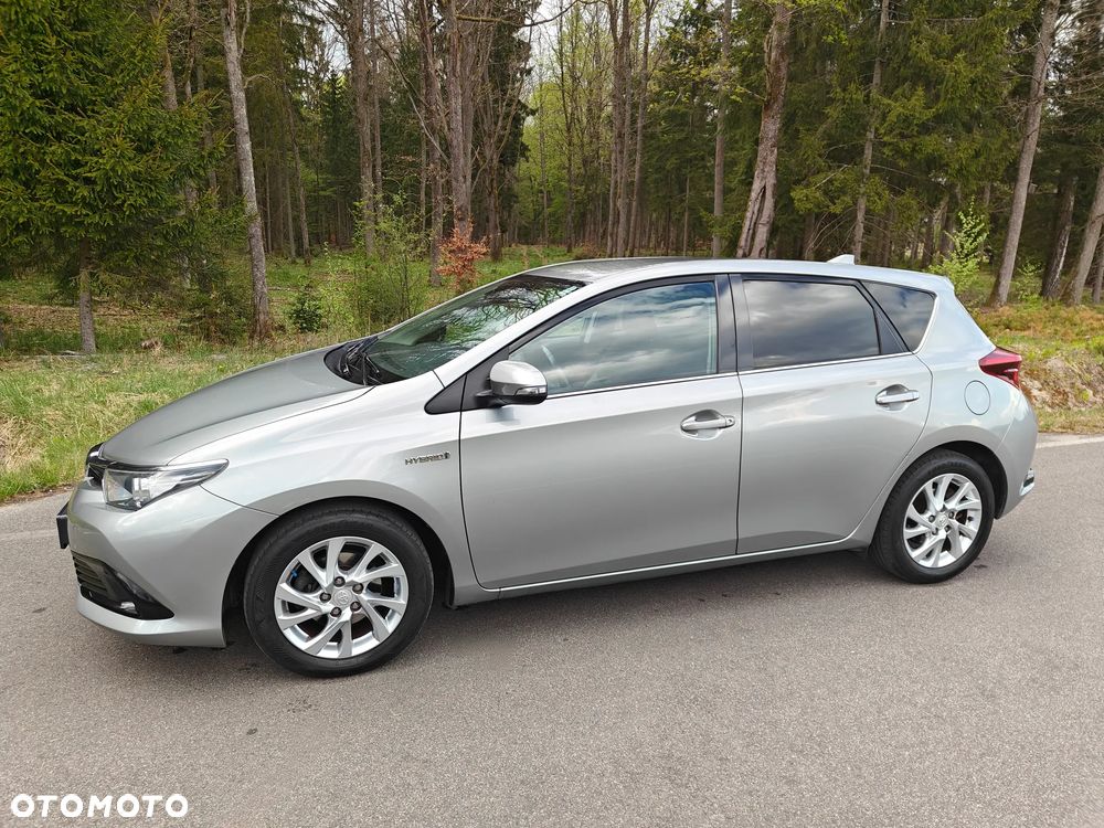 Toyota Auris - 4