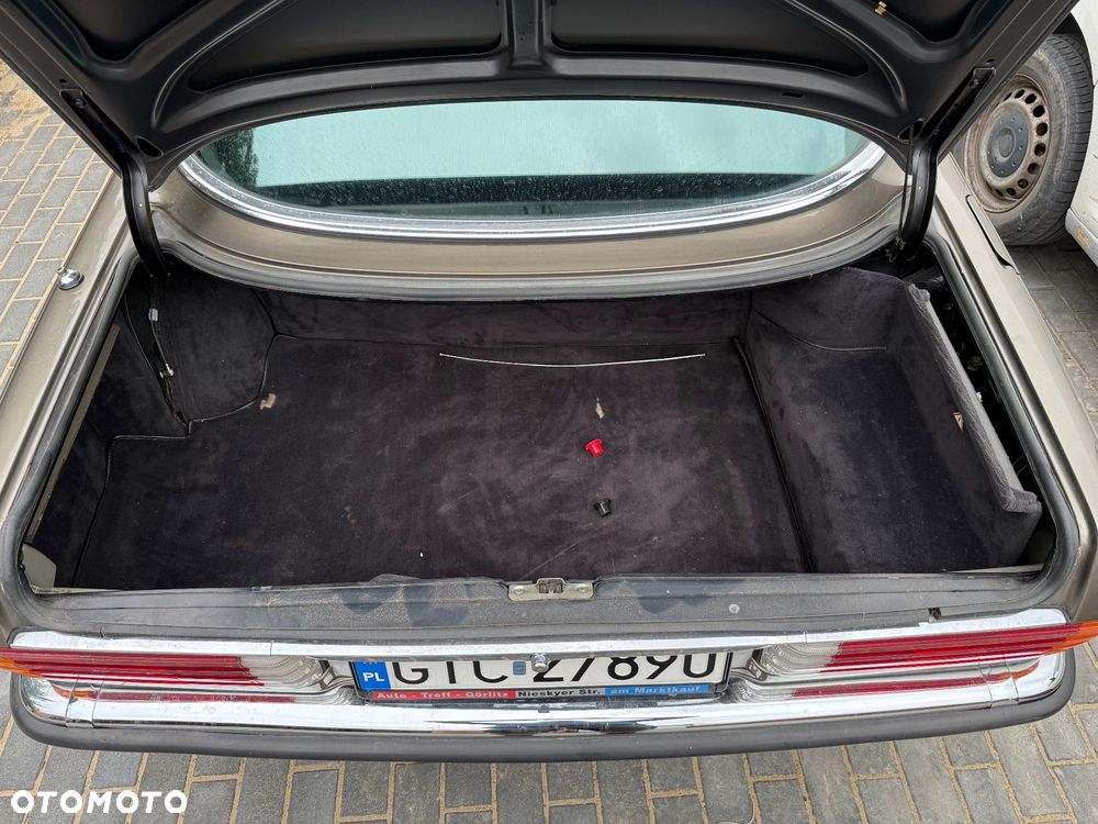 Mercedes-Benz SLC - 27