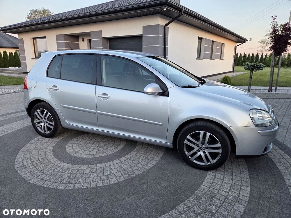 Volkswagen Golf - 4