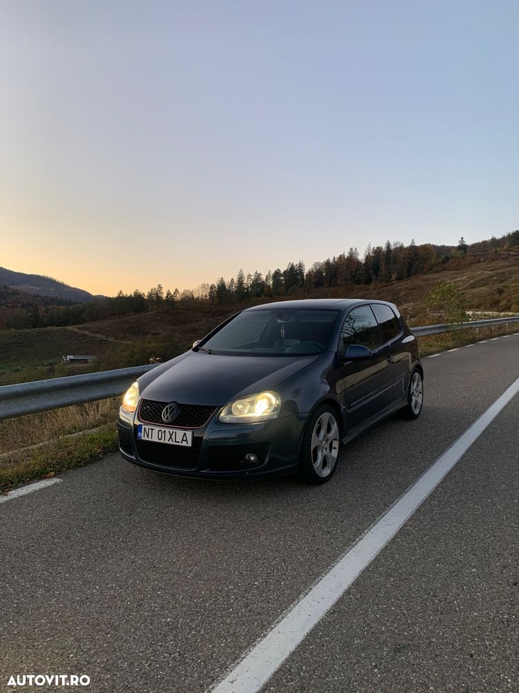 Volkswagen Golf 2.0 GTI - 13