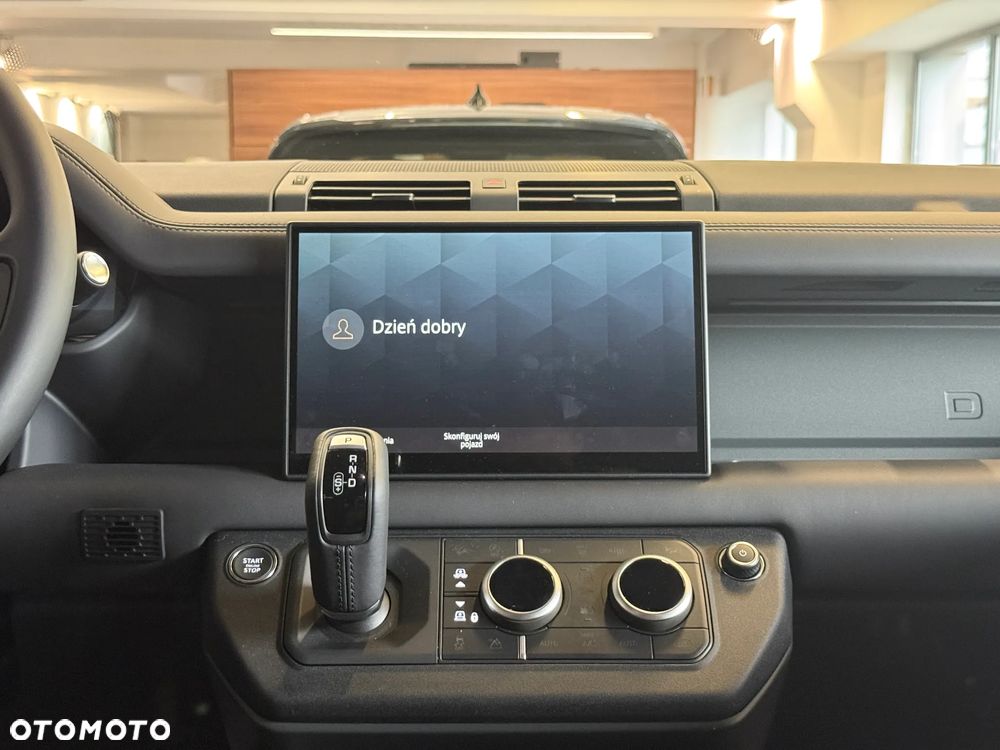 Land Rover Defender 110 D250 X-Dynamic HSE - 6