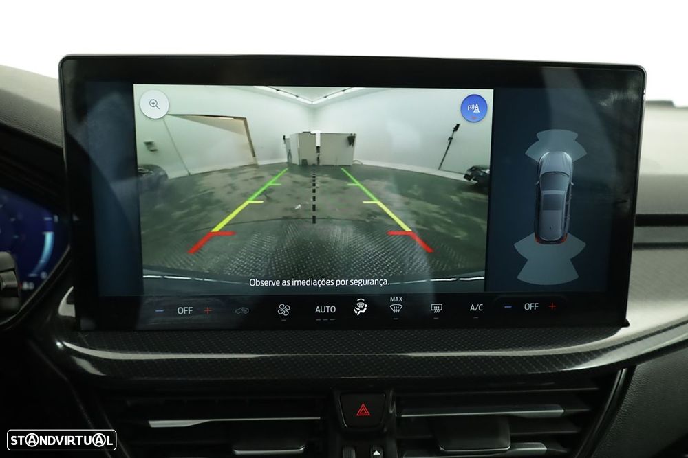 Ford Focus 1.0 EcoBoost MHEV ST-Line X - 12