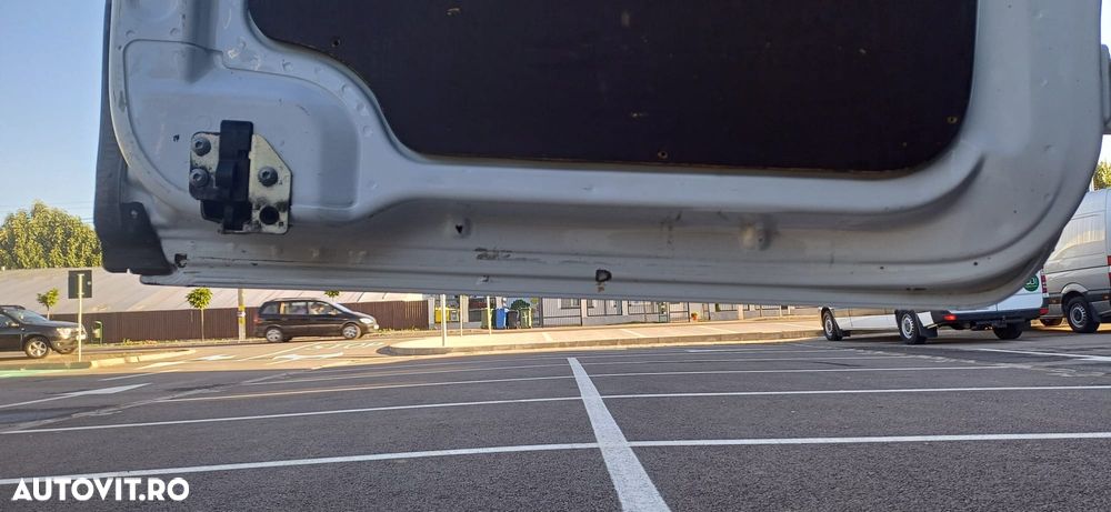 Mercedes-Benz Sprinter - 11