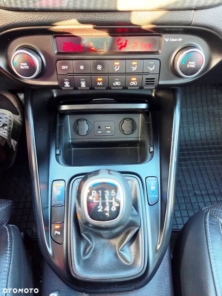 Kia Carens 1.7 CRDi 141 Edition 7 - 39