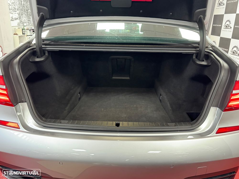 BMW 740 d xDrive Pack M Auto - 16