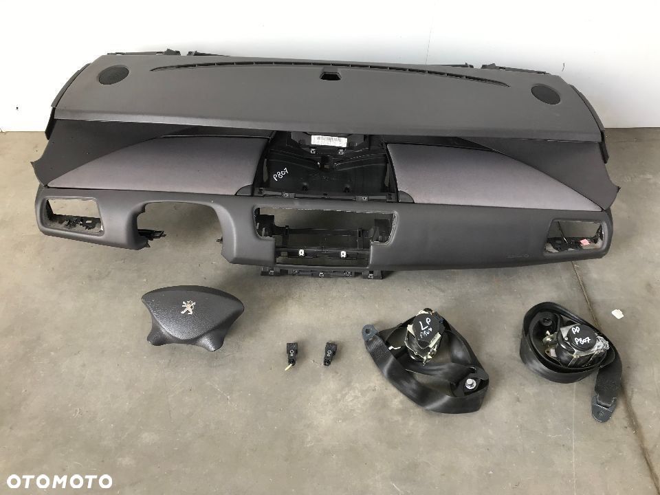 Deska rozdzielcza Citroen C8 Ulysse Peugeot 807 Phedra kokpit konsola poduszka powietrzną AIRBAG pas - 1