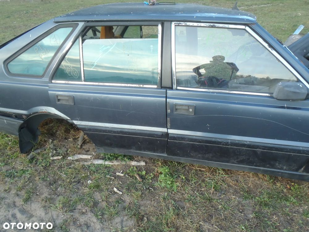 szyba uszczelka środkowa polonez truck caro Posiadam prawie wszystkie części do tego modelu - 11