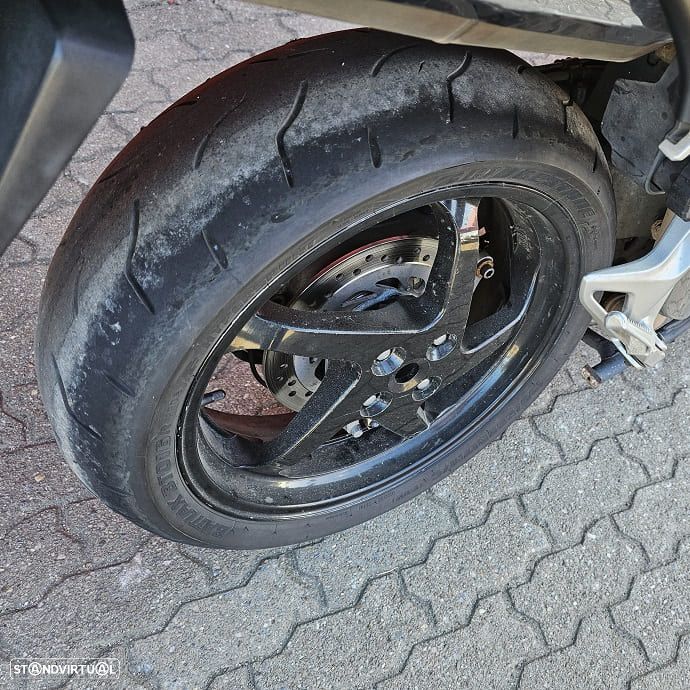 Honda VFR 800 - 6