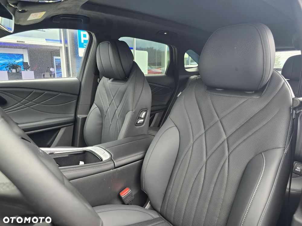 Omoda 9 1.5 Super Hybrid Exclusive AWD - 12
