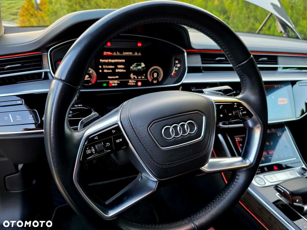 Audi A8 - 16