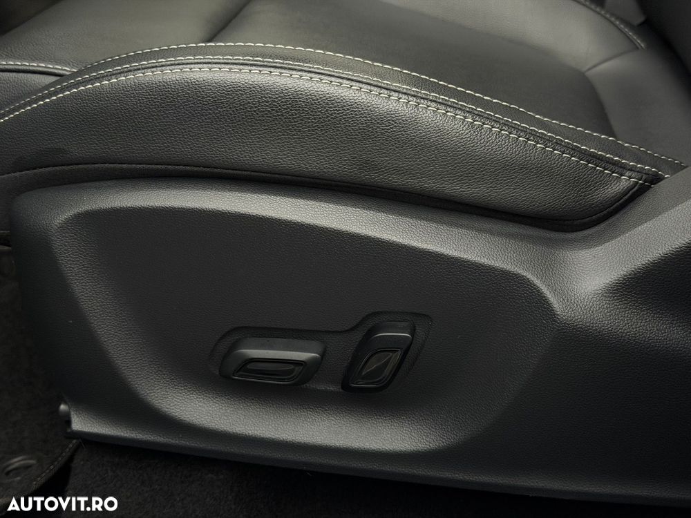 MG ZS EV Luxury - 14