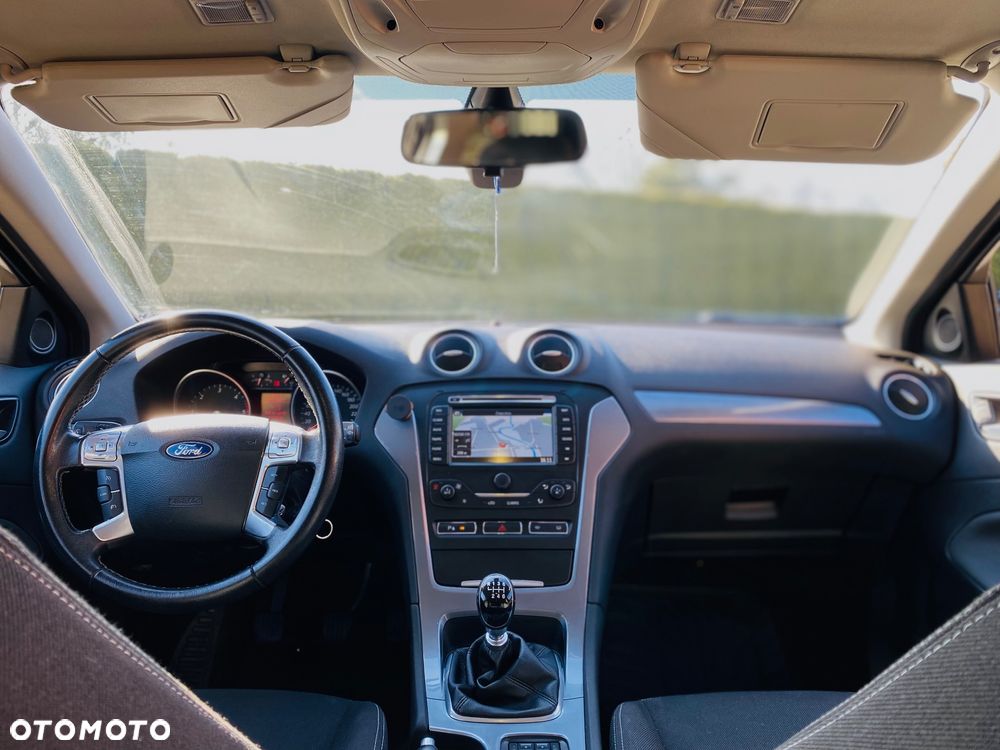 Ford Mondeo 2.0 TDCi Titanium - 34