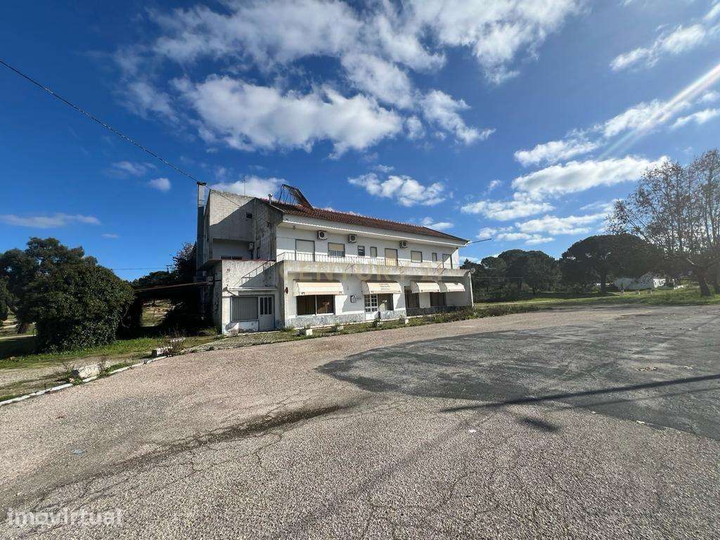 Quinta/Herdade espetacular em Évora-Lavre com 20 quartos com 7 HECT de - Grande imagem: 2/51