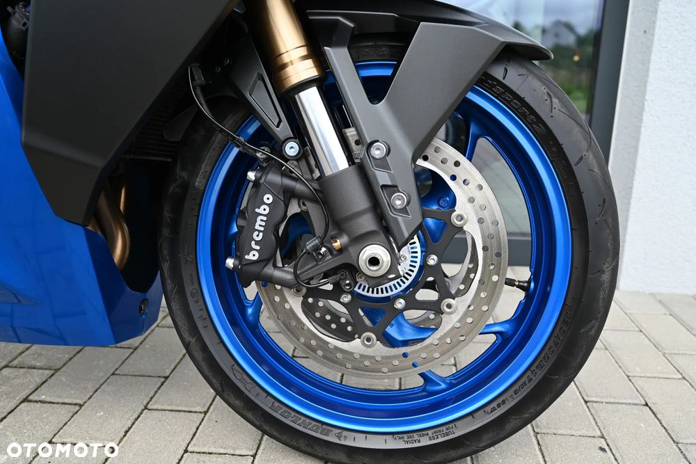 Suzuki GSX 1000 - 22