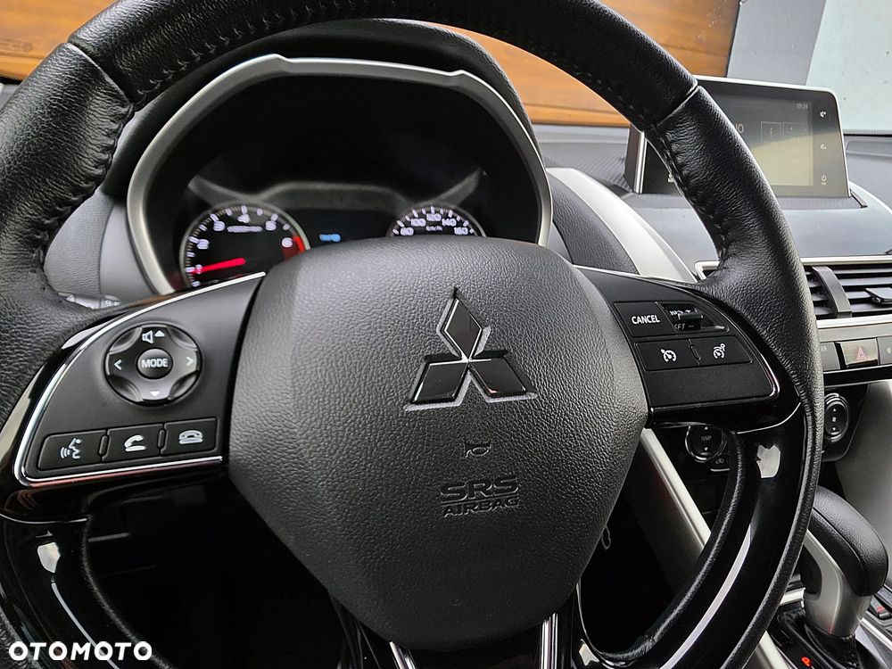 Mitsubishi Eclipse Cross 1.5 T-MIVEC (ClearTec) CVT 2WD Plus - 12