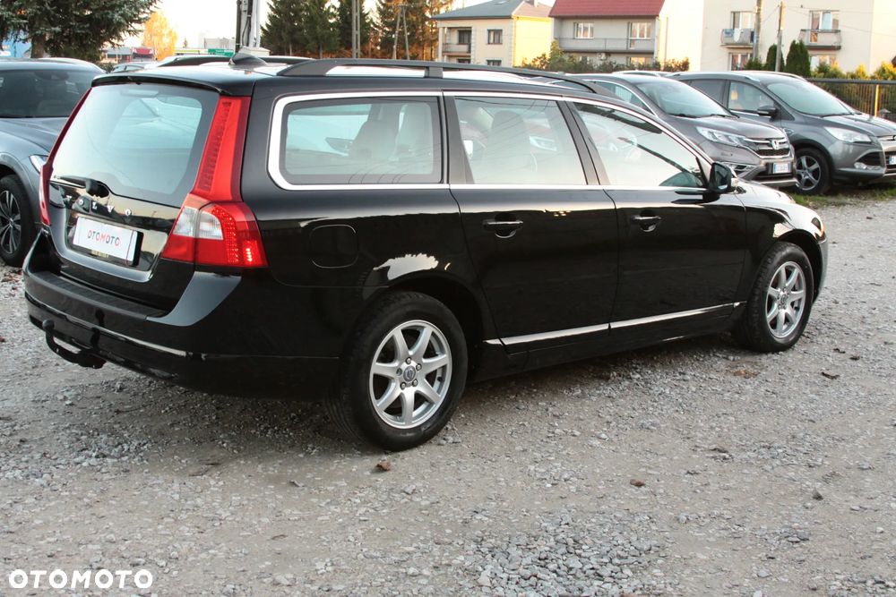 Volvo V70 2.0D Momentum - 12