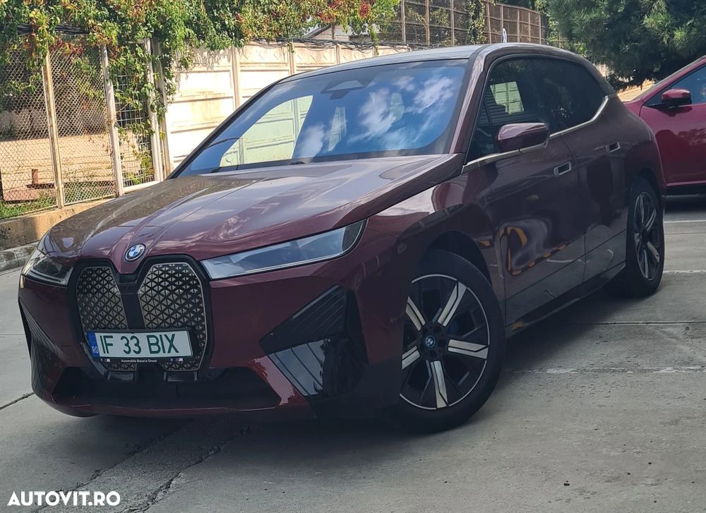BMW iX - 3