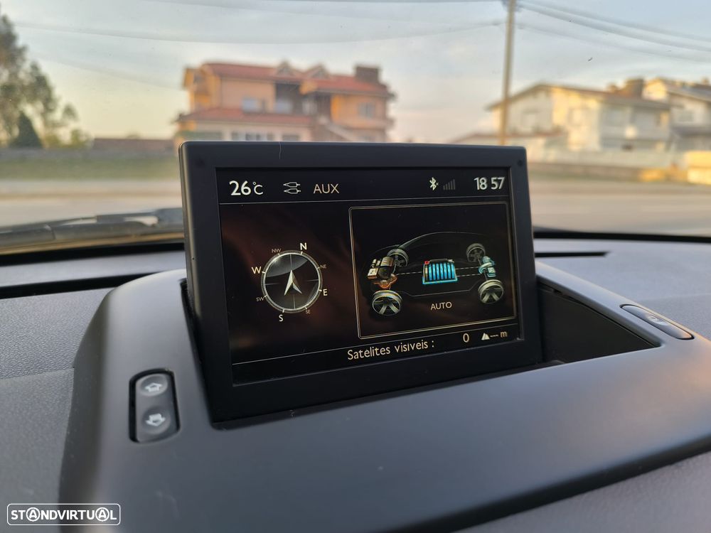 Peugeot 3008 2.0 HDi Hybrid4 - 49