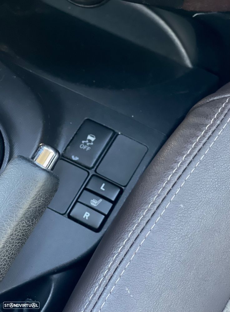 Toyota iQ 1.33 VVT-i 2 MultiDrive EP+NAVI+Bluetooth - 16