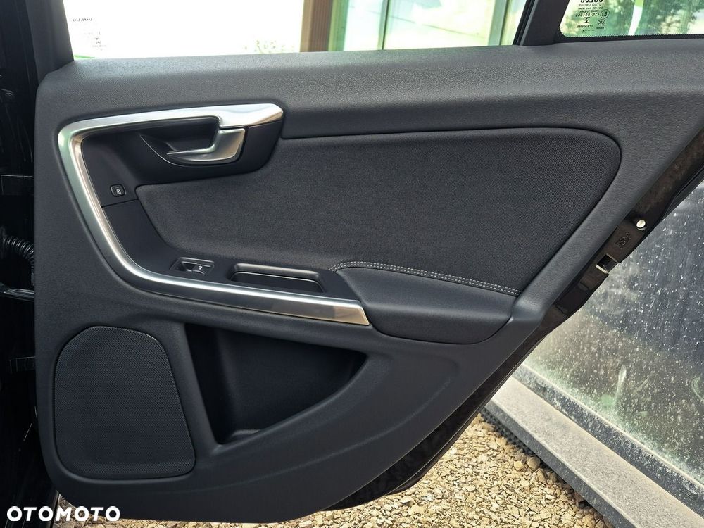 Volvo S60 D3 Momentum - 23