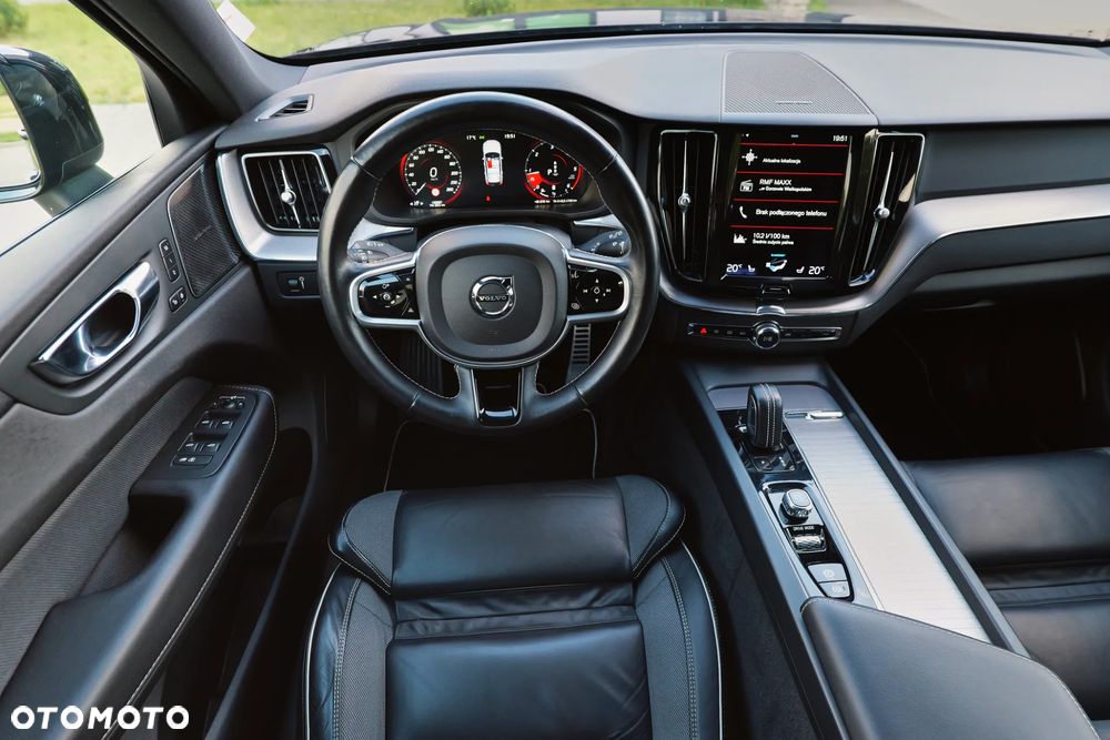 Volvo XC 60 B5 D AWD R-Design - 20