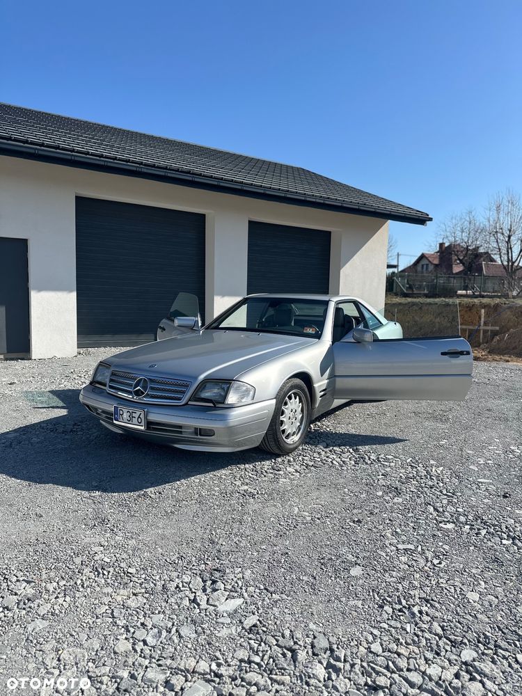 Mercedes-Benz SL - 23