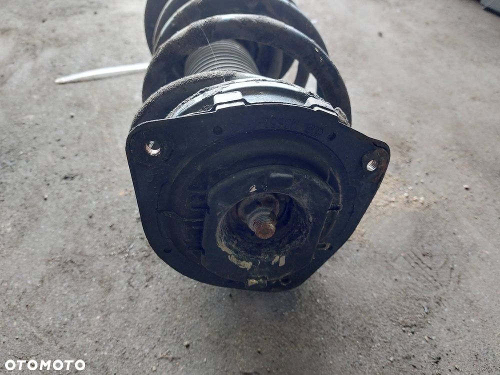 AMORTYZATOR SPRĘŻYNA ZWROTNICA PRAWY PRZÓD NISSAN QASHQAI+2 I J10 2.0 DCI - 2