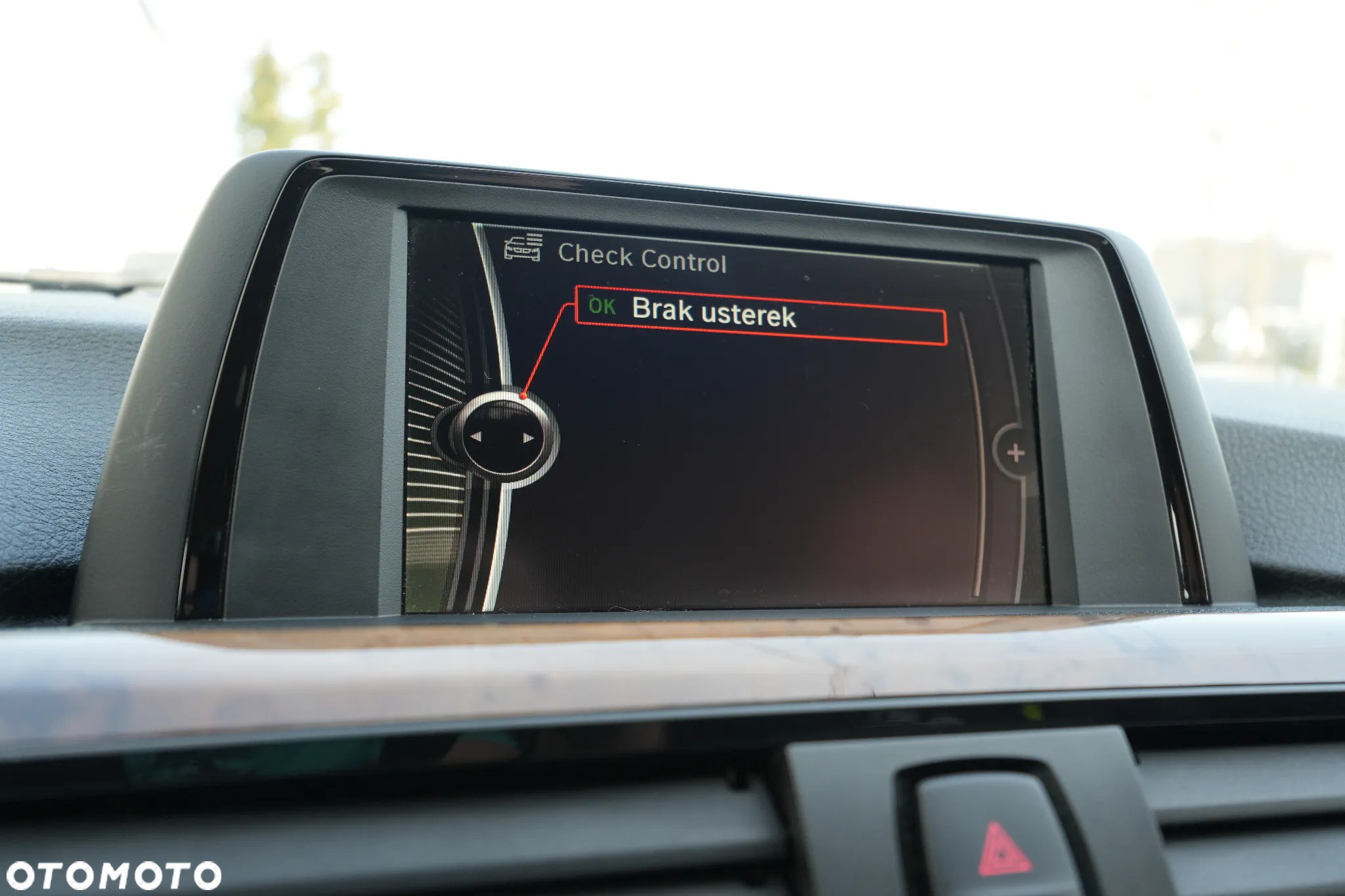 BMW Seria 3 320i Luxury Line - 26
