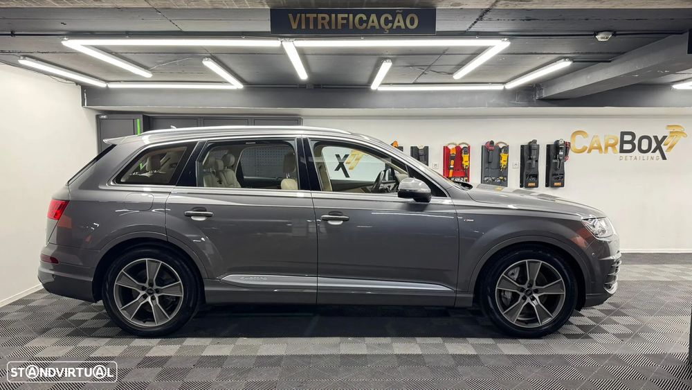 Audi Q7 3.0 TDI quattro S-line Tiptronic 7L - 3